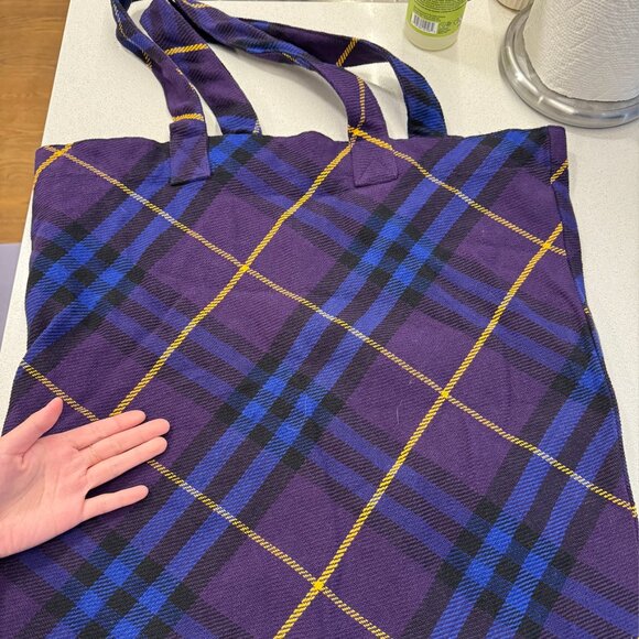 Large NWOT Burberry Shopping Tote 23"x20" - Picture 1 of 3